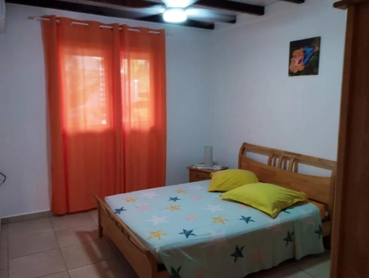 Appartement Vue Mer: Spacieux et Climatisé à Bouillante 0*,