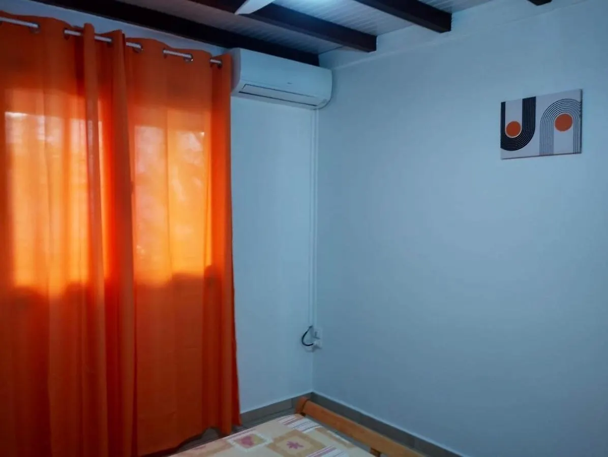 Appartement Vue Mer: Spacieux et Climatisé à Bouillante 0*,  Guadeloupe